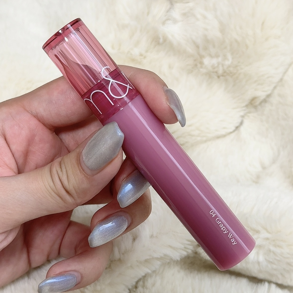 グラスティングカラーグロス/rom&nd/リップグロスを使ったクチコミ（1枚目）