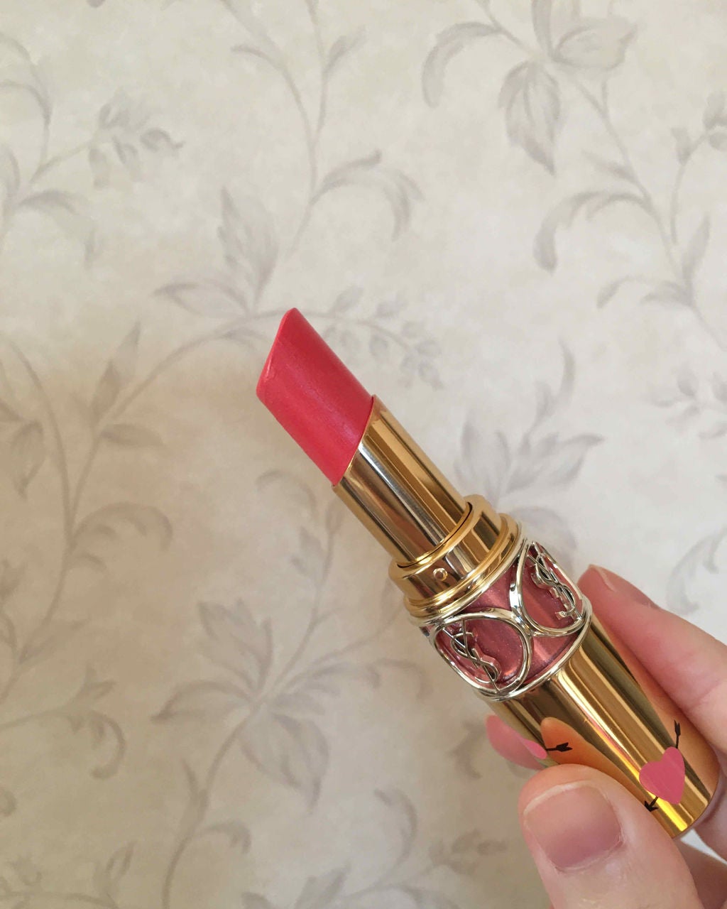 ルージュ ヴォリュプテ シャイン/YVES SAINT LAURENT BEAUTE/口紅を使ったクチコミ(3枚目)