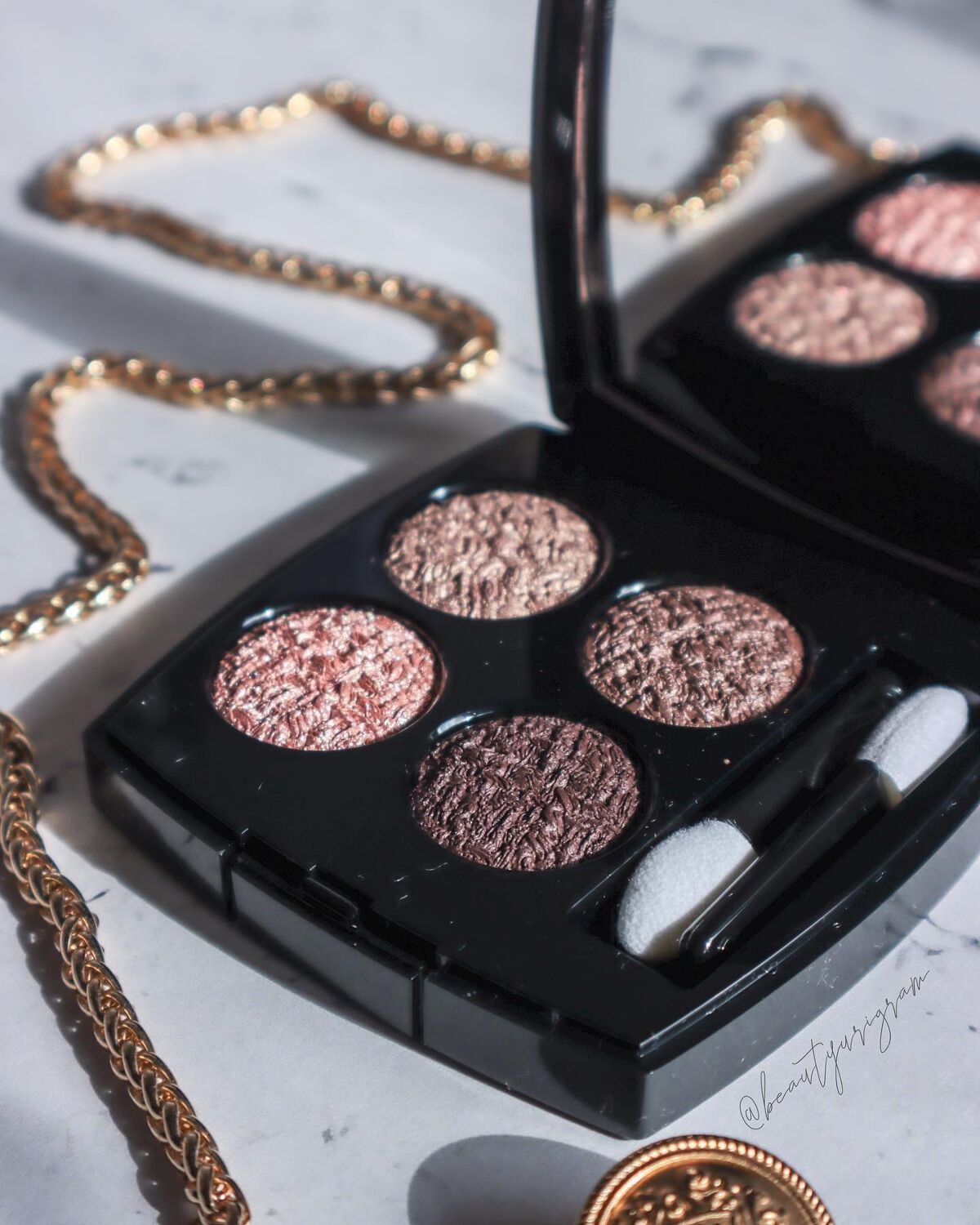 レ キャトル オンブル ツイード/CHANEL/アイシャドウパレットを使ったクチコミ(3枚目)