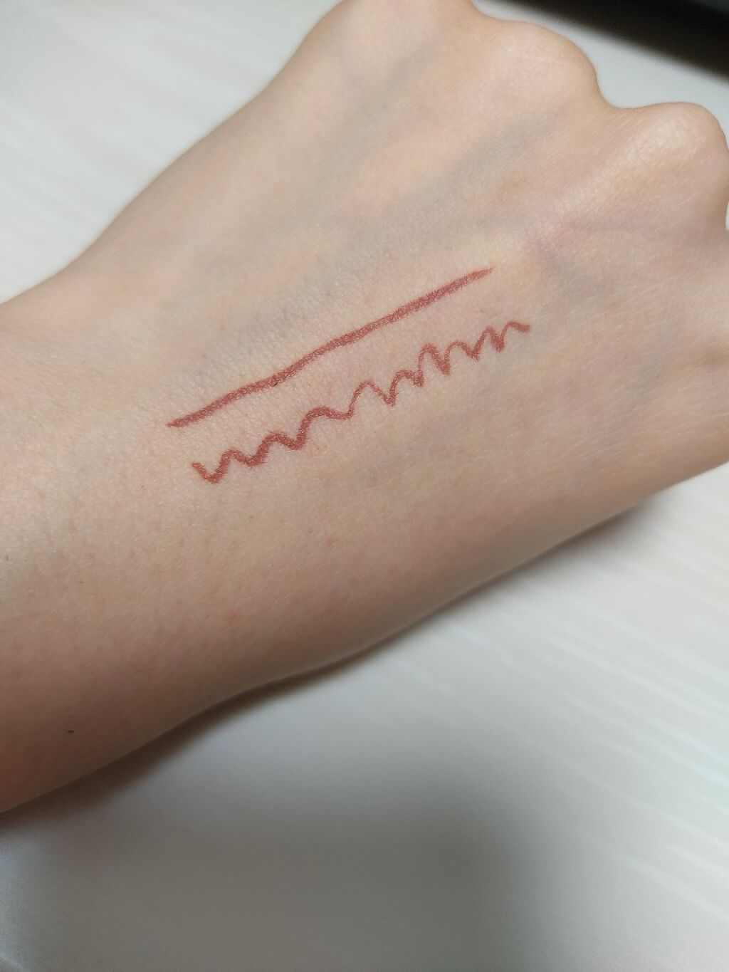 スキルレスライナー/LUMIURGLAS/リキッドアイライナーを使ったクチコミ（2枚目）