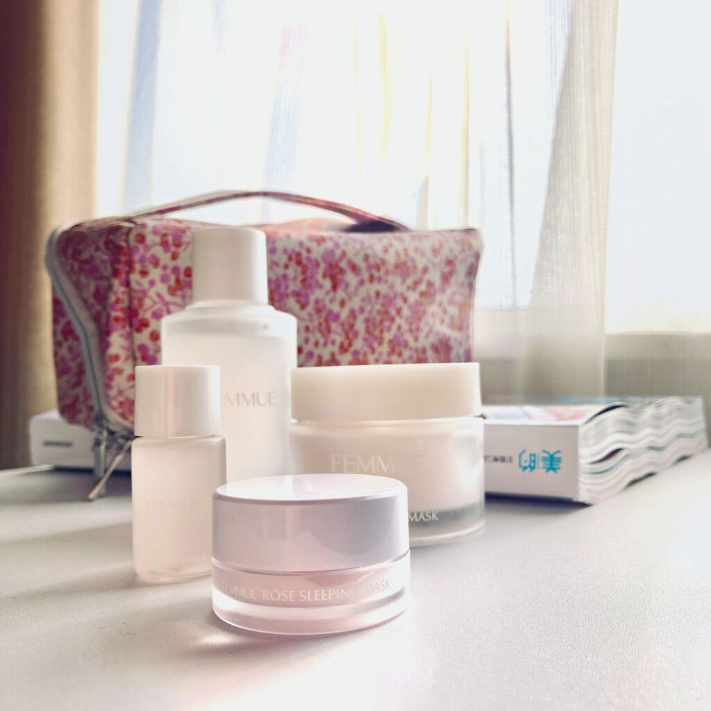 ローズウォーター スリーピングマスク/FEMMUE/フェイスクリームを使ったクチコミ(2枚目)