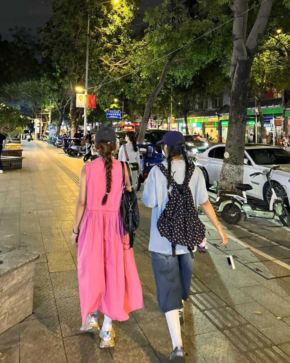 ひとみ on LIPS 「友情がすぐに応じてくれるととても幸せです#コーデ#韓国コーデ#..」(5枚目)