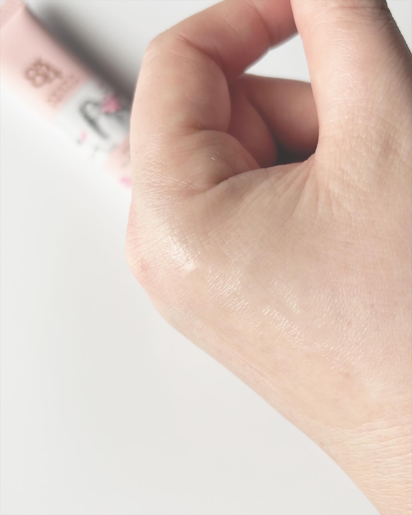 8x4 アロマスイッチ 涼感ネックジェル パリスブーケの香り/８ｘ４/デオドラント・制汗剤を使ったクチコミ（3枚目）