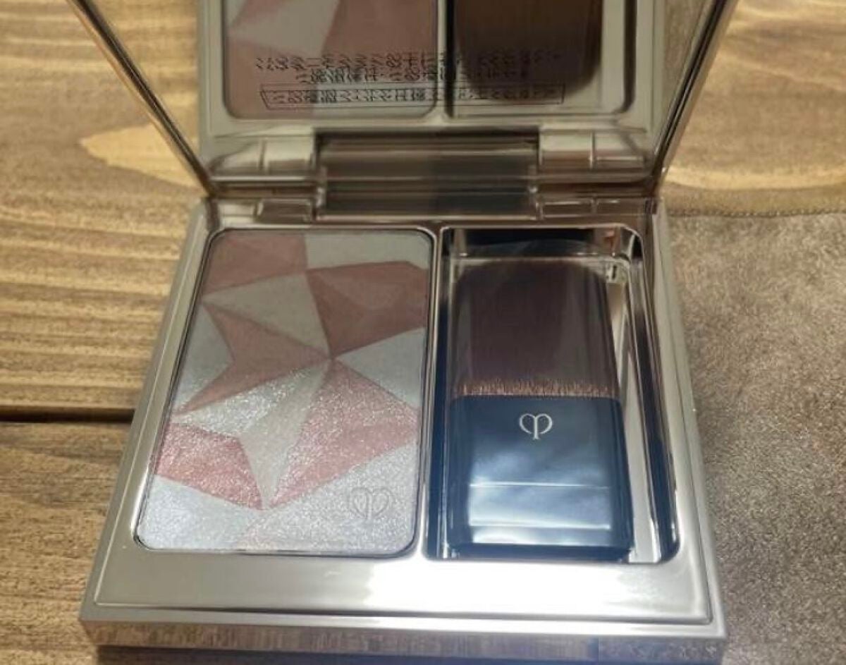 クレ・ド・ポー ボーテ レオスールデクラ/クレ・ド・ポー ボーテ/パウダーハイライトを使ったクチコミ(1枚目)