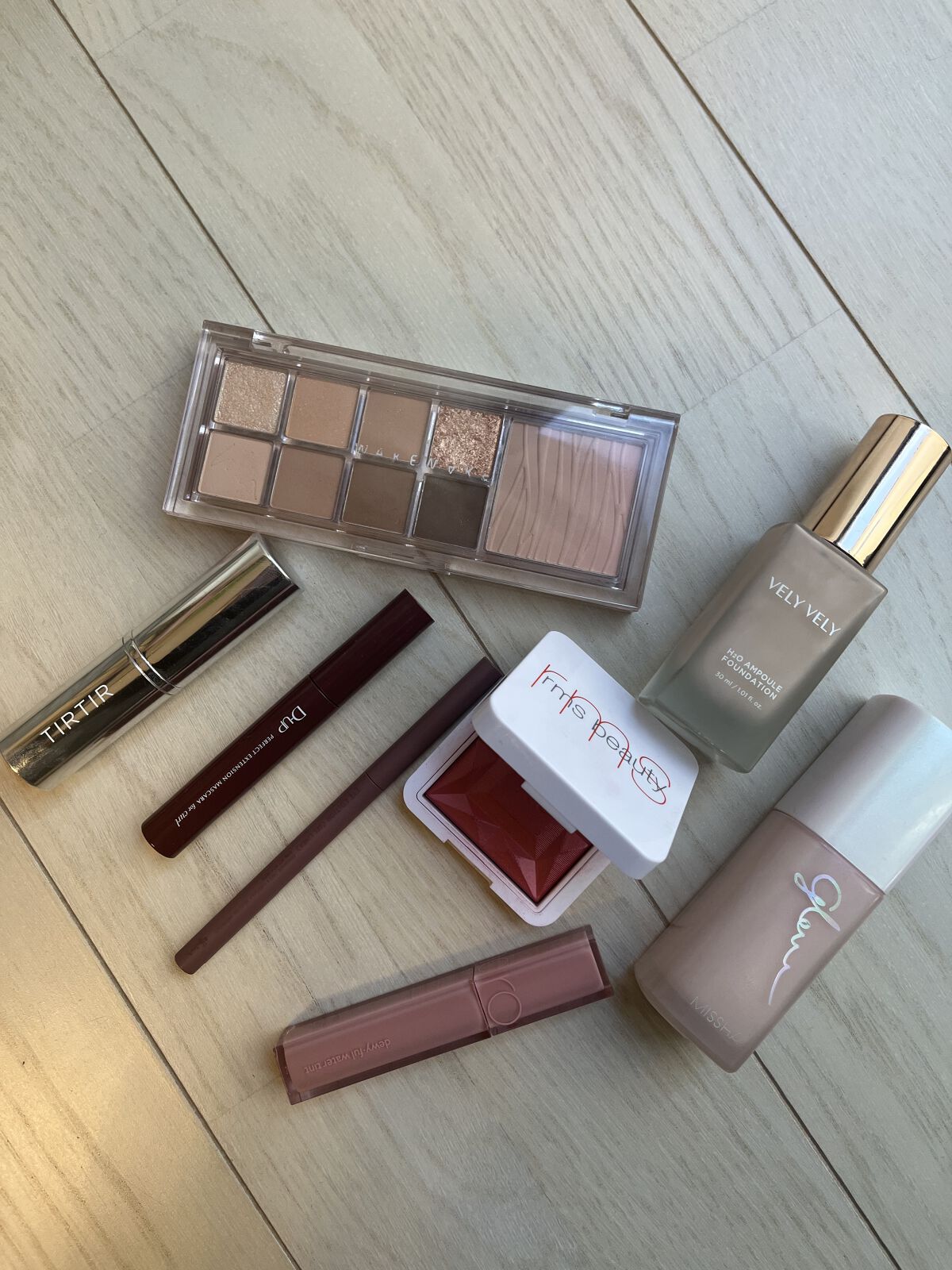 水分アンプルファンデーション Light/VELY VELY/リキッドファンデーションを使ったクチコミ（1枚目）