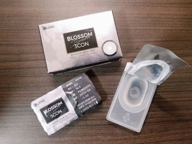 OLENS ブロッサム3コンのクチコミ「〖BLOSSOM 3CON GLAY〗

POPLENSで購入したもの。
近づくとしっかり柄が.....」（1枚目）