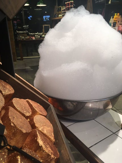 雪肌粋 酵素洗顔パウダーのクチコミ「2枚目before afterあります!
コンビニで550円で売ってたのでお試し程度で使ったら.....」(3枚目)