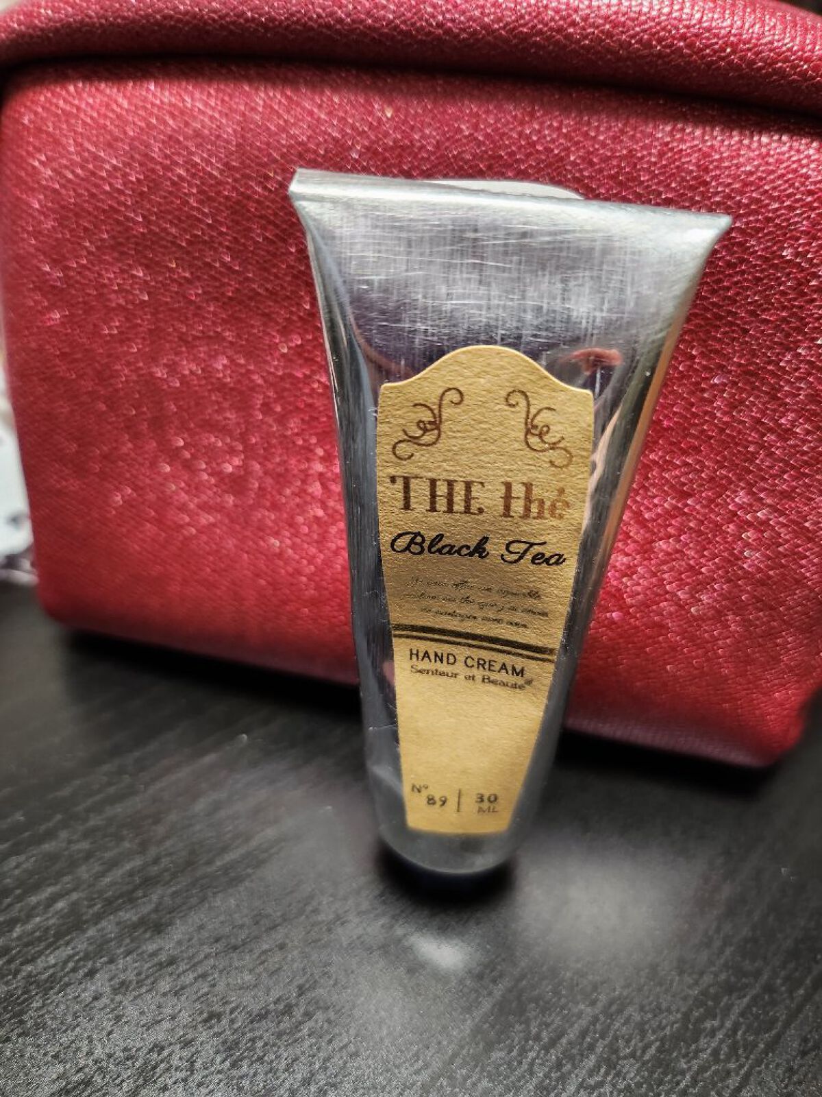 サンタール・エ・ボーテ　ハンドクリーム ブラックティー/サンタール・エ・ボーテ/ハンドクリームを使ったクチコミ（3枚目）
