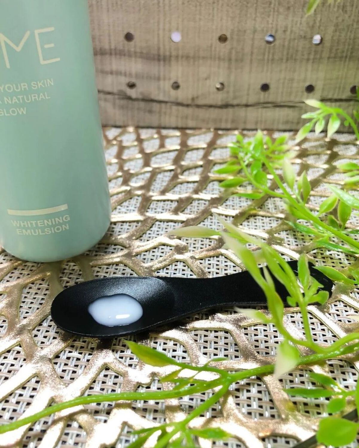 DHCルクスミー 薬用ホワイトニング エマルジョン/DHC/乳液を使ったクチコミ（2枚目）