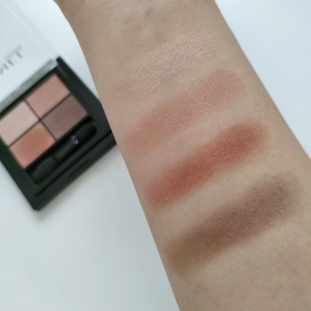 ワンダー エバー アイシャドウ/リンメル ロンドン/アイシャドウパレットを使ったクチコミ(3枚目)