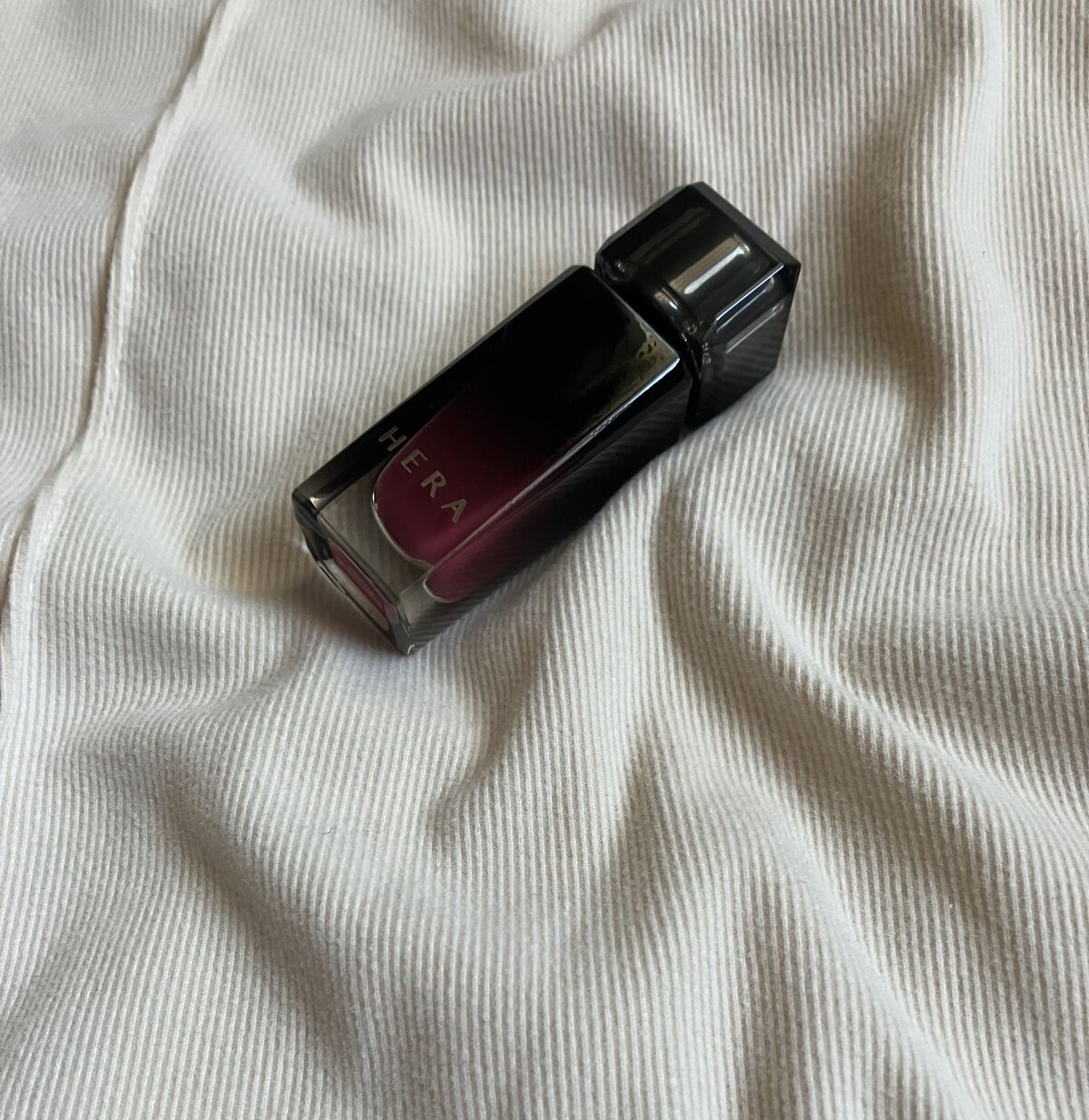 センシュアル フィッティング グロウ ティント 126 リドラー/HERA/リップティントを使ったクチコミ（1枚目）