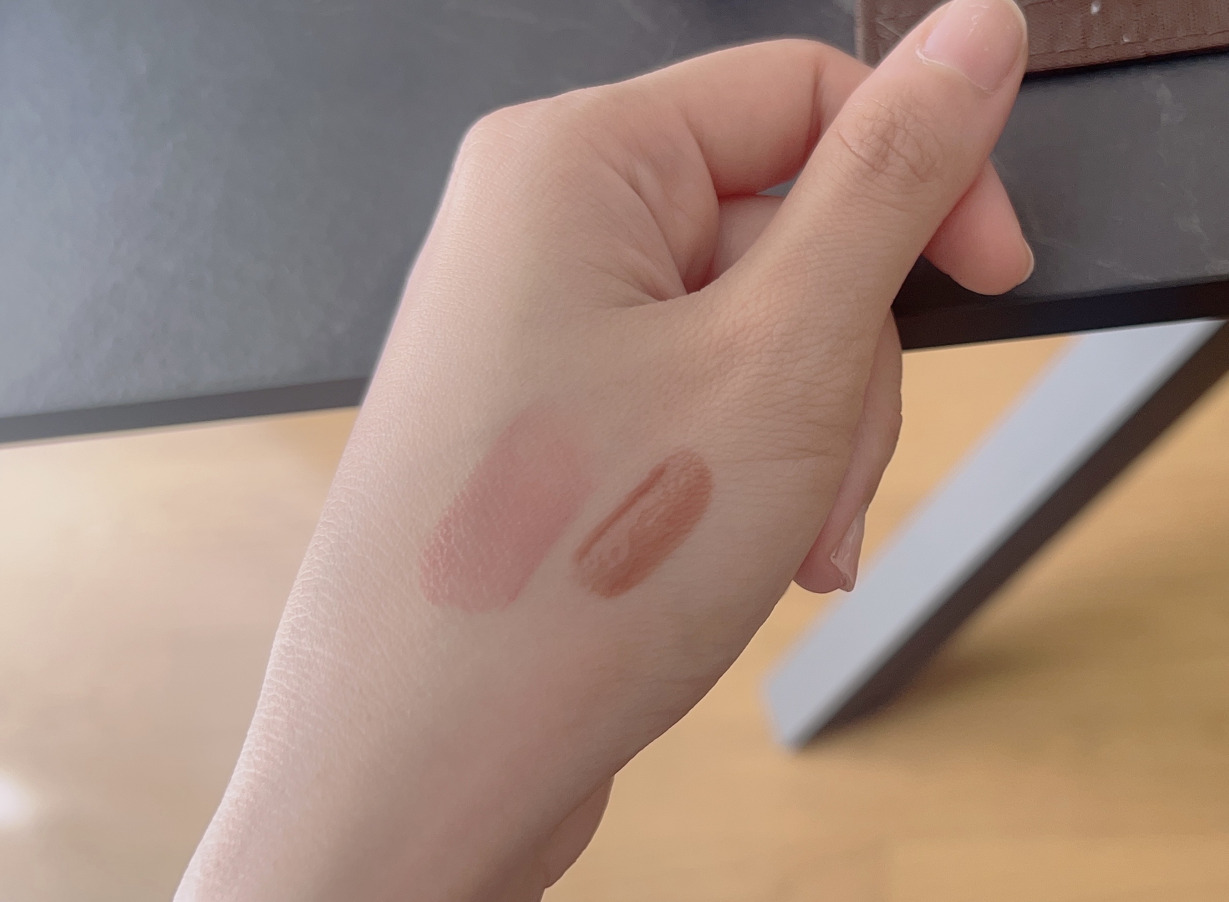 センシュアルヌードグロス/HERA/リップグロスを使ったクチコミ（3枚目）