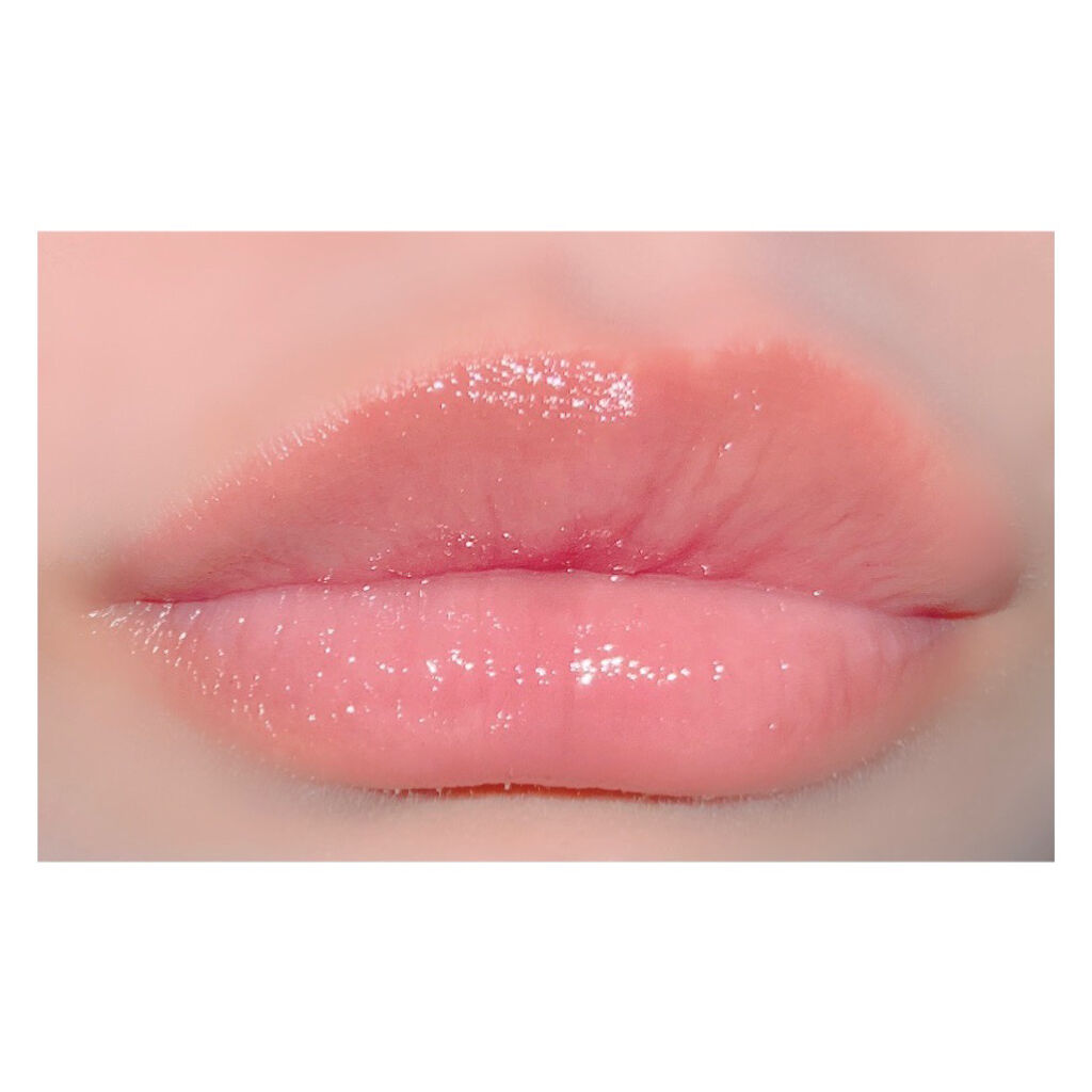 パラダイスオーロラシャインリップトリートメント/DEAR DAHLIA/リップグロスを使ったクチコミ（2枚目）