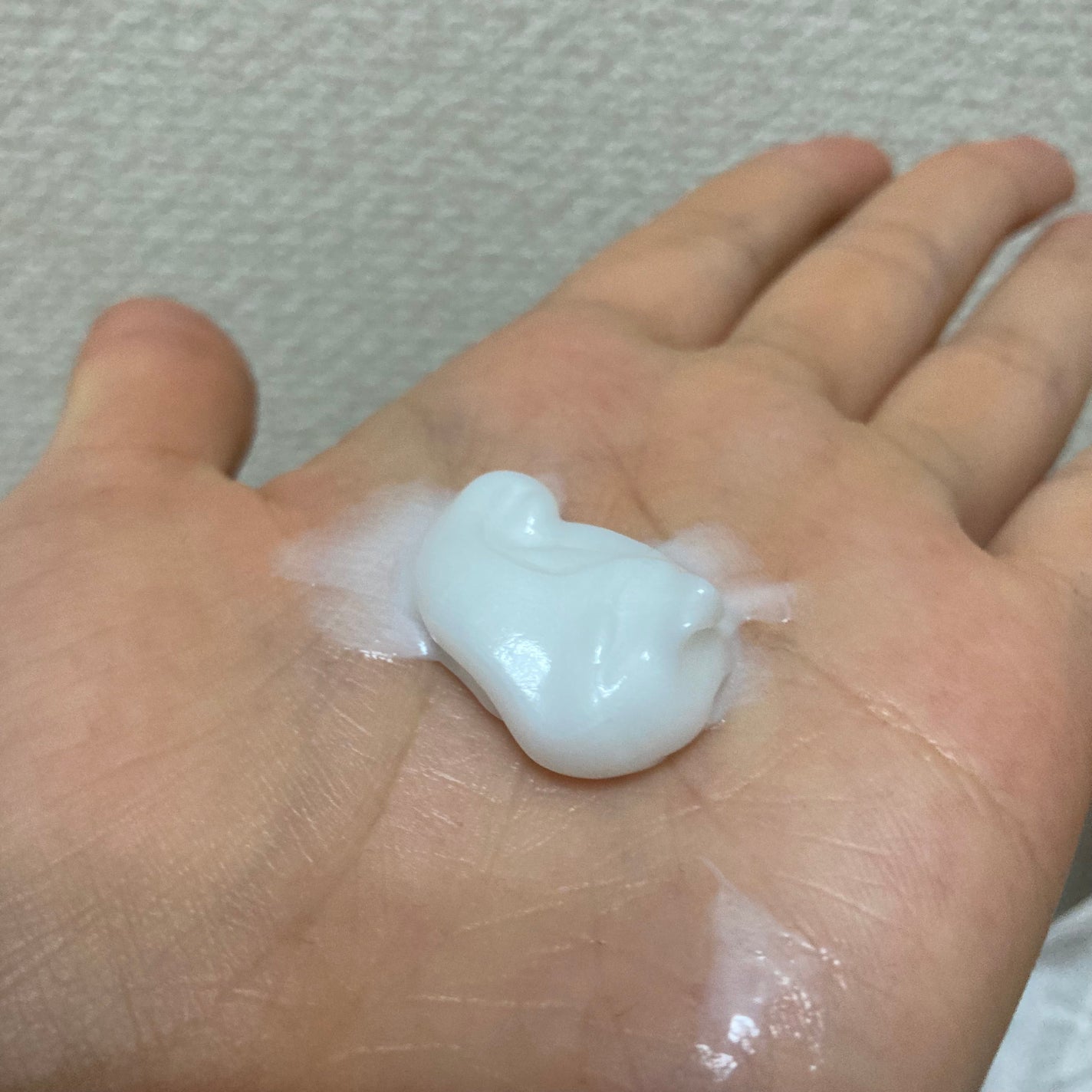 メディケイティッド センシティブケア ボディローション 美肌ケア【医薬部外品】/ヴァセリン/ボディローションを使ったクチコミ(4枚目)