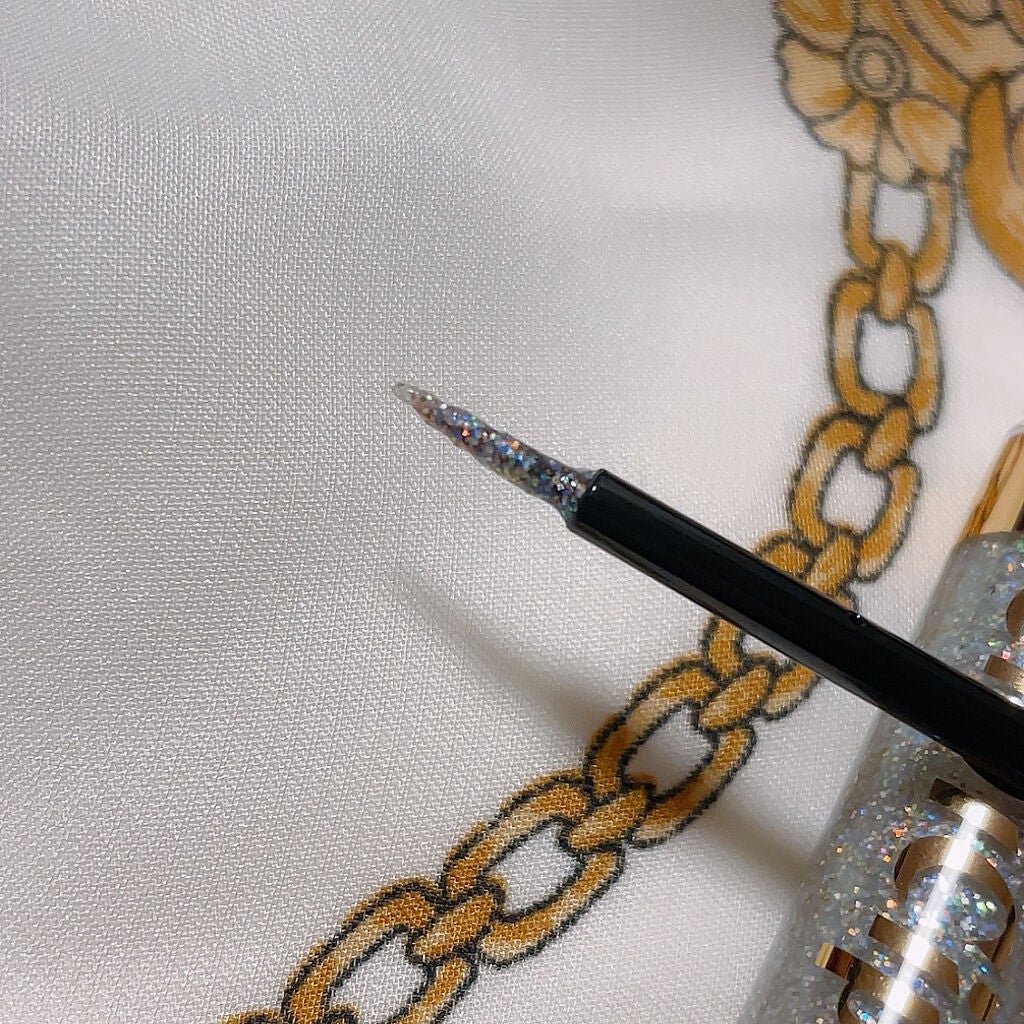 グリッターイルミネーションライナー/CipiCipi/リキッドアイライナーを使ったクチコミ(2枚目)