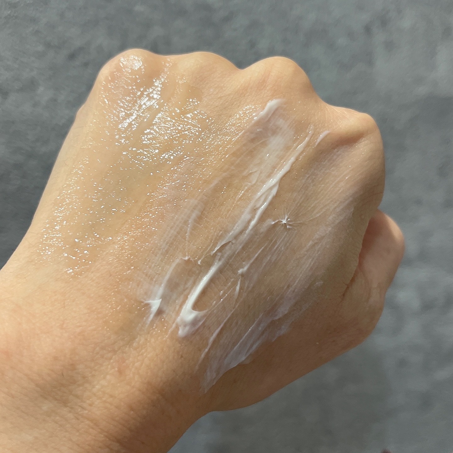 プルント　モイストケア美容液ハンドクリーム/Purunt./ハンドクリームを使ったクチコミ（3枚目）