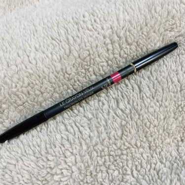 CHANEL ル クレイヨン ユーのクチコミ「 #私のベストコスメ2020 

発色がとてもよく柔らかいペンシルです。

若干落ちやすい気が.....」（1枚目）