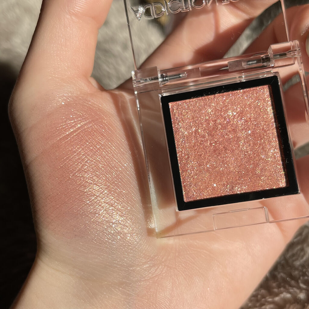 アディクション ザ アイシャドウ スパークル/ADDICTION/単色アイシャドウを使ったクチコミ（2枚目）