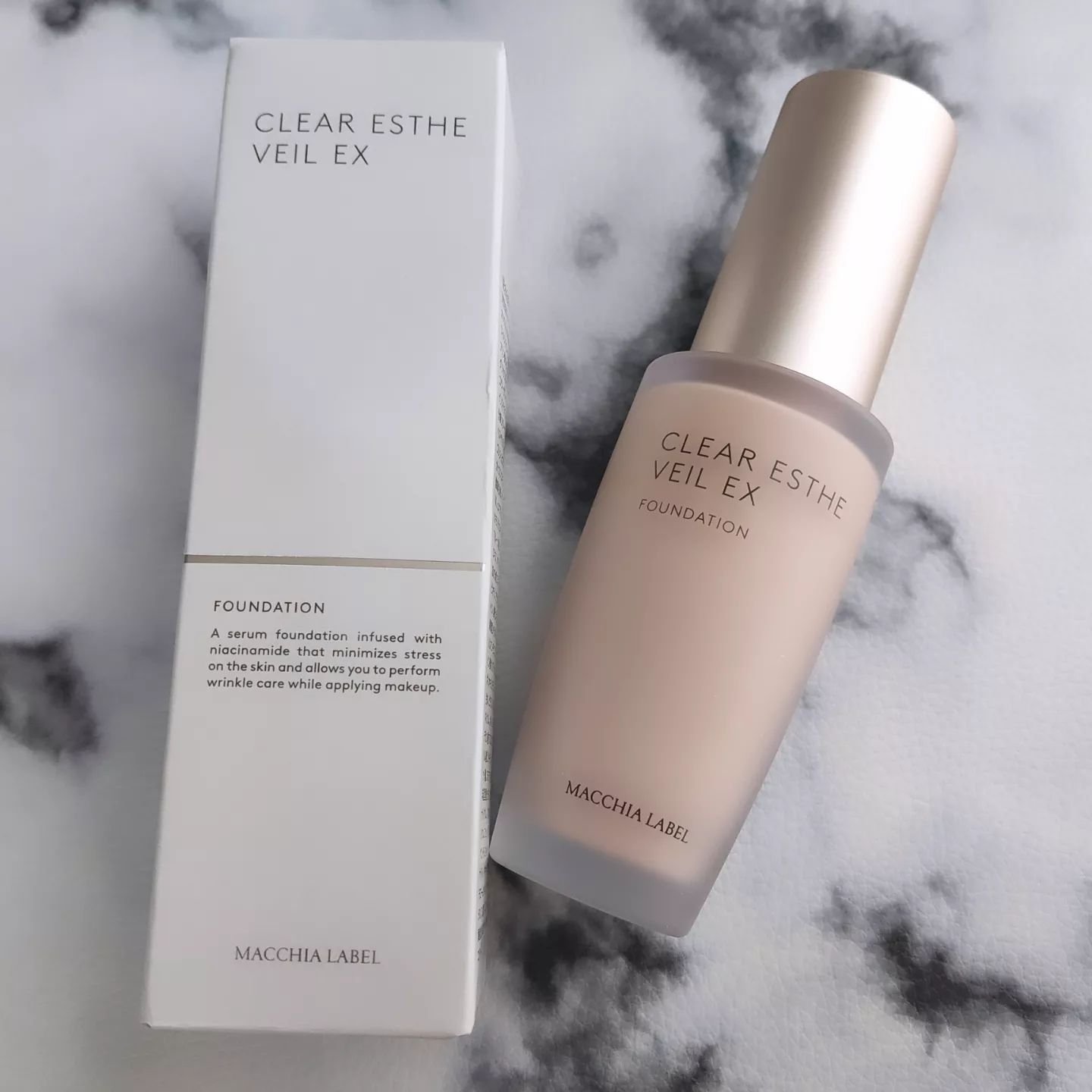 薬用クリアエステヴェールEX/Macchia Label/リキッドファンデーションを使ったクチコミ（2枚目）