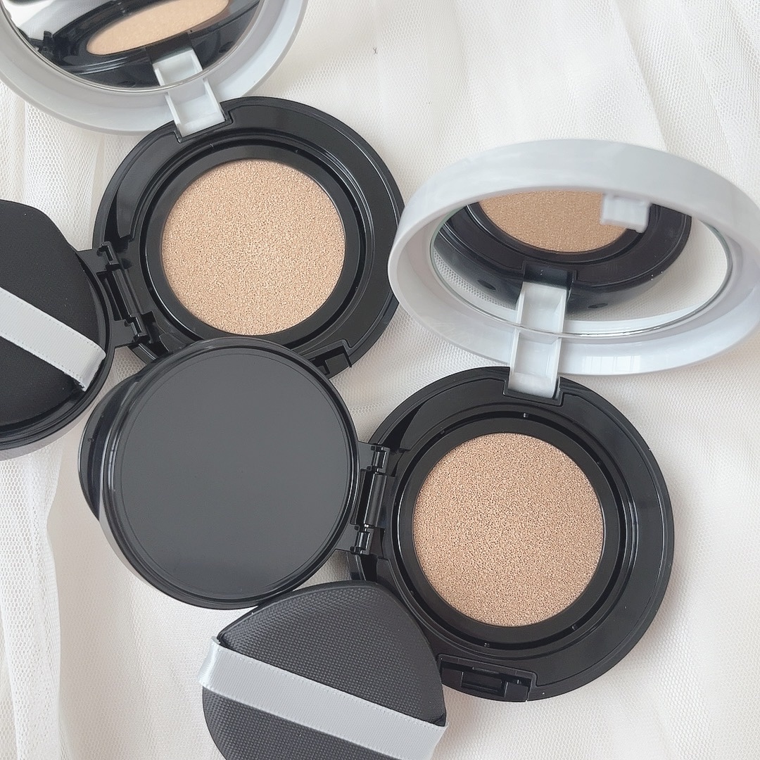 毛穴パテ職人 毛穴パテ職人 ポアレス クッションファンデーションのクチコミ「\新作クッション/



♡ ••┈┈┈┈┈┈┈┈•• ♡

サナ 毛穴パテ職人

ポアレス .....」（3枚目）