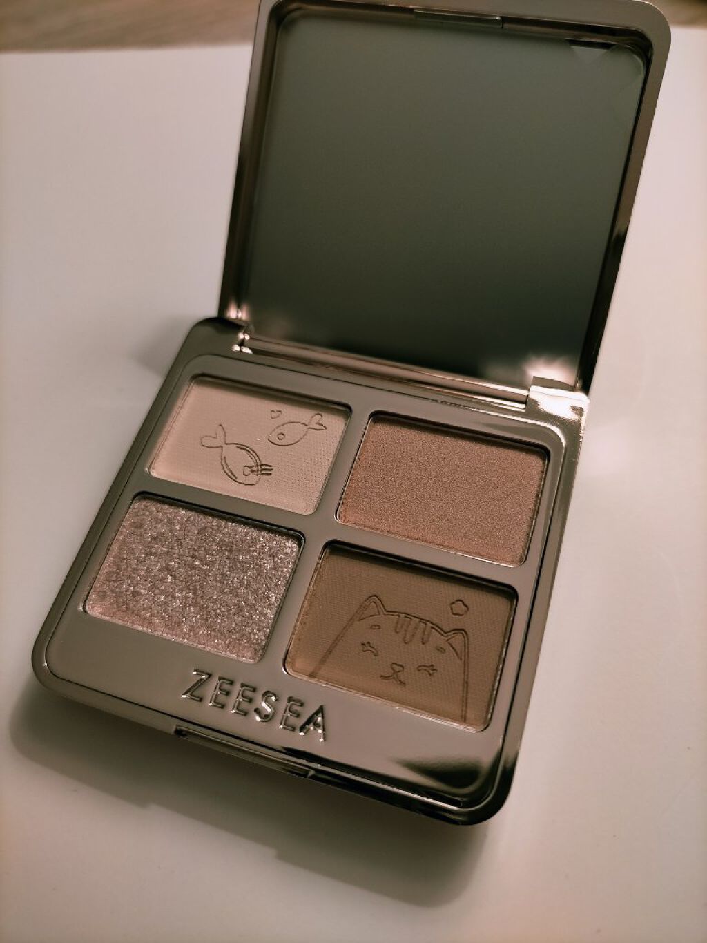 アニマルアイシャドウ(4シェード) 01 ミルクティー/ZEESEA/アイシャドウパレットを使ったクチコミ（3枚目）