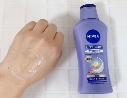 プレミアムボディミルク ホワイトニング【医薬部外品】 /ニベア/ボディミルクを使ったクチコミ(5枚目)