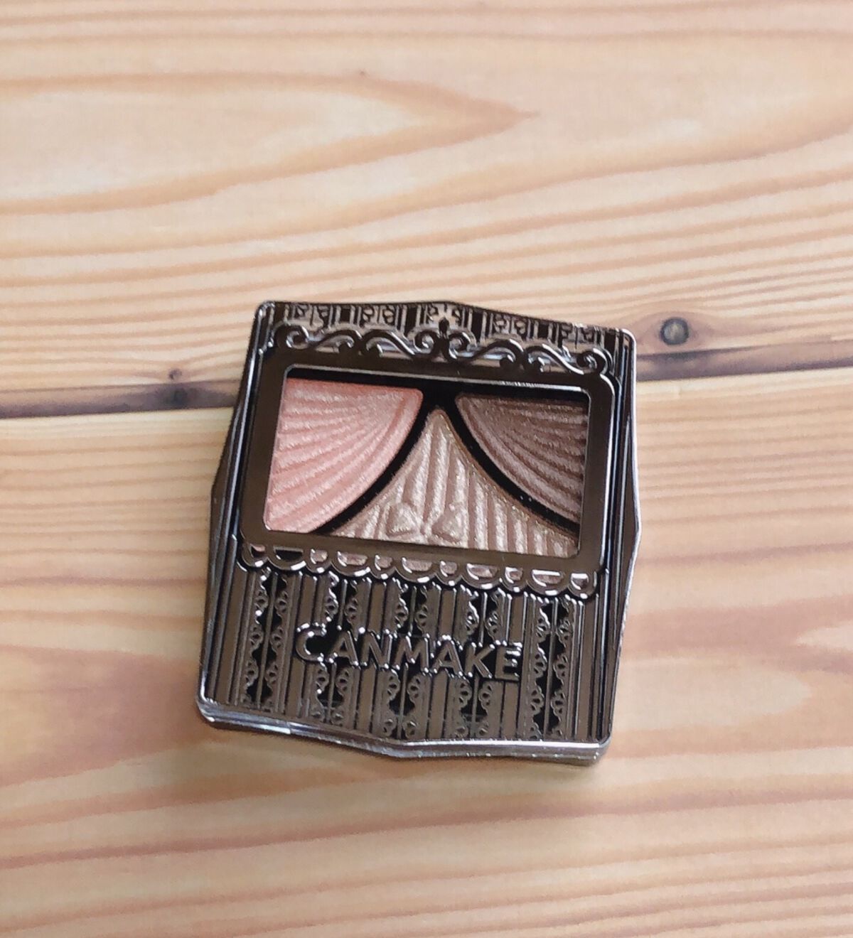 ジューシーピュアアイズ/キャンメイク/アイシャドウパレットを使ったクチコミ(1枚目)