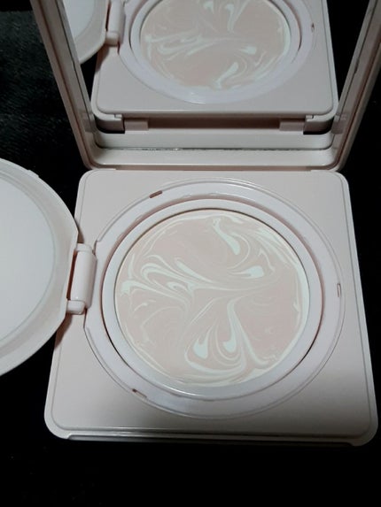 ランタンポレル ブロッサム クリーム コンパクト/GIVENCHY/化粧下地を使ったクチコミ(2枚目)