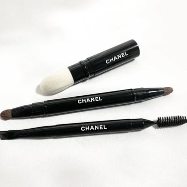 CHANEL パンソー デュオ コントゥールのクチコミ「𓊈 CHANEL パンソーデュオコントゥール 𓊉ᝰ✍︎꙳⋆

キャップ付きのアイシャドウブラシ.....」（1枚目）