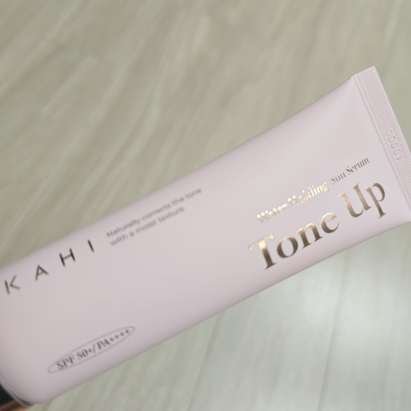 ウォーターホールディングトーンアップサンセラム/KAHI/日焼け止めローションを使ったクチコミ(1枚目)
