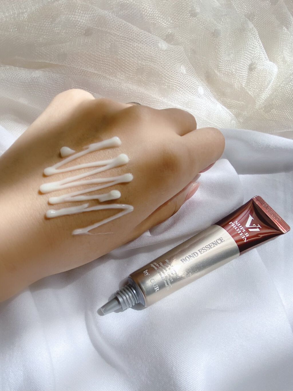 V7 スーパープロテイン ボンドヘアエッセンス/by : OUR/アウトバストリートメントを使ったクチコミ（2枚目）