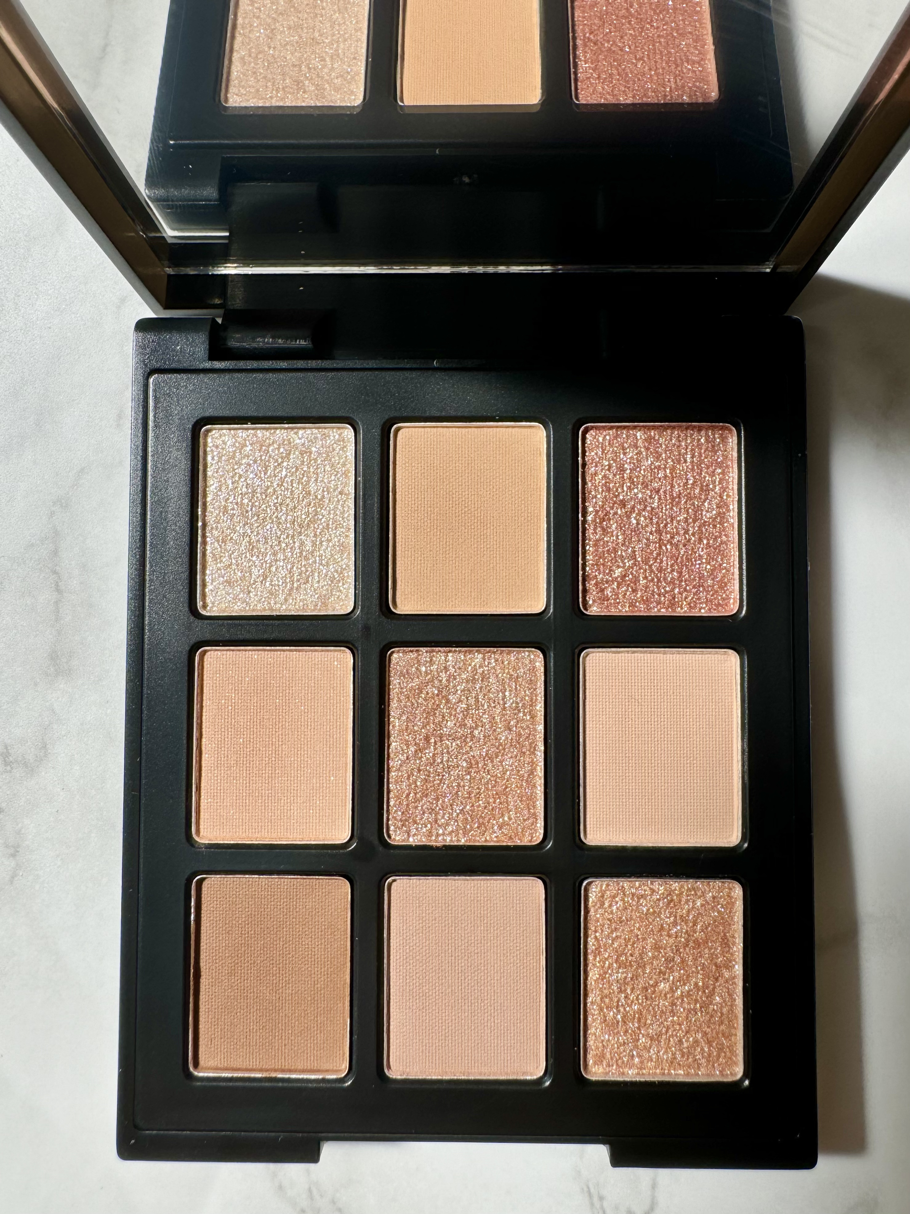 エトワルローズ 9色アイシャドウ 04 オペラ/Étoile Rose/アイシャドウパレットを使ったクチコミ（3枚目）