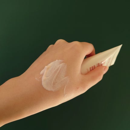 UVプラス 5P モイスチャライジング マルチ デイ スクリーン/CLARINS/日焼け止めミルクを使ったクチコミ(4枚目)