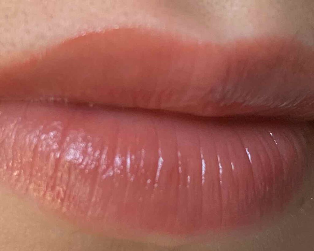 ルージュ ヴォリュプテ シャイン/YVES SAINT LAURENT BEAUTE/口紅を使ったクチコミ(2枚目)