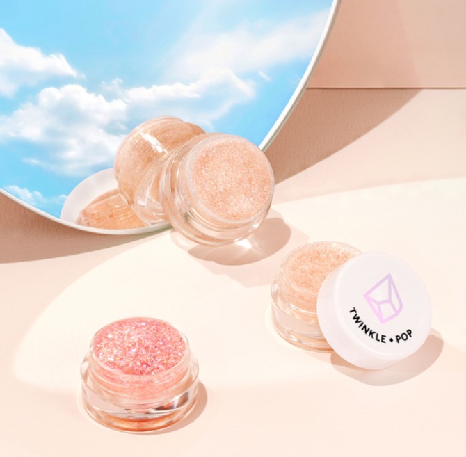 ジェリーグリッター 06 CHERRY BLOSSOM BANZZAK/TWINKLE POP/グリッターを使ったクチコミ（2枚目）