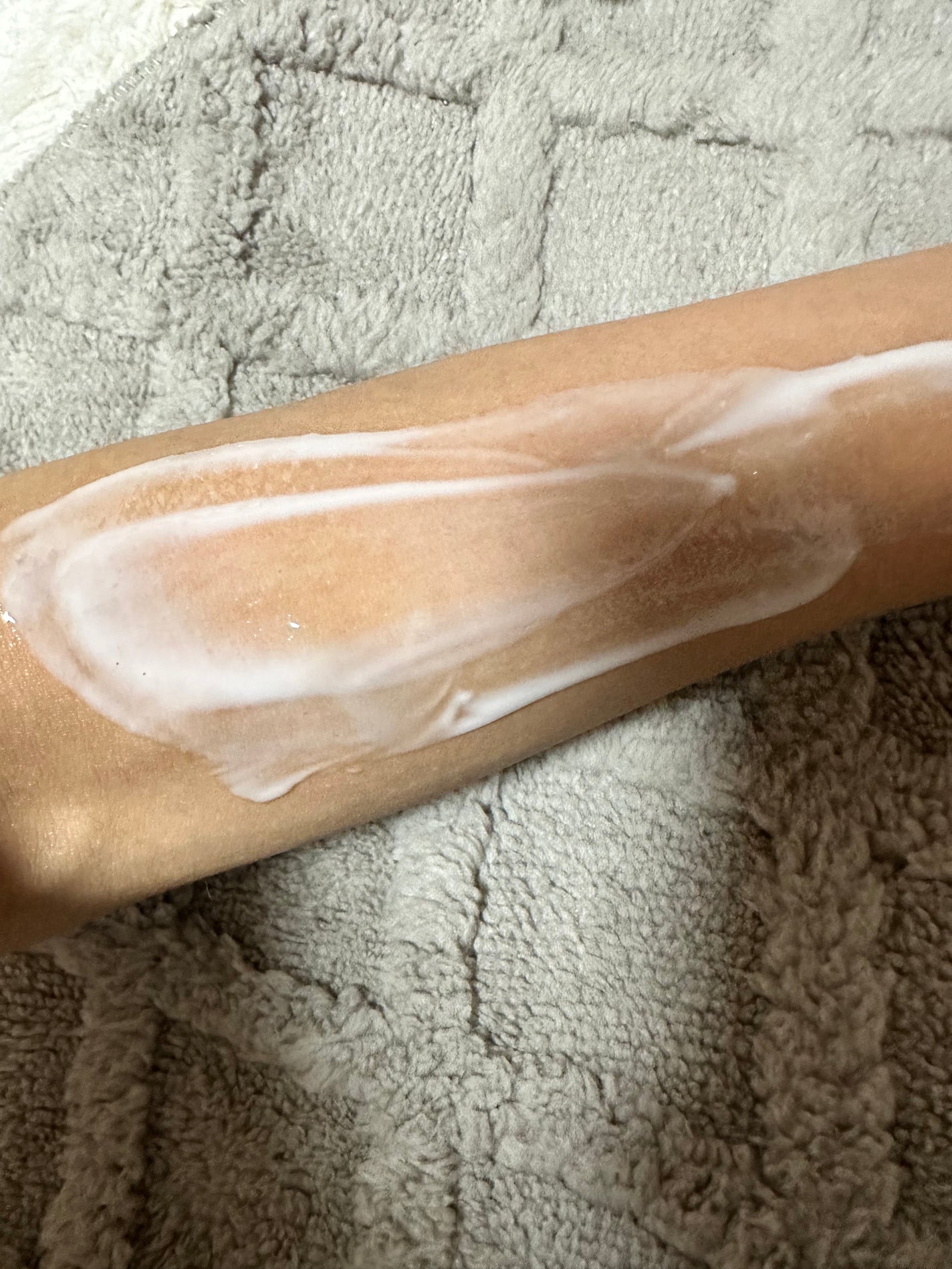 モイスチュア フェイス&ボディローション/カルテHD/ボディローションを使ったクチコミ(3枚目)