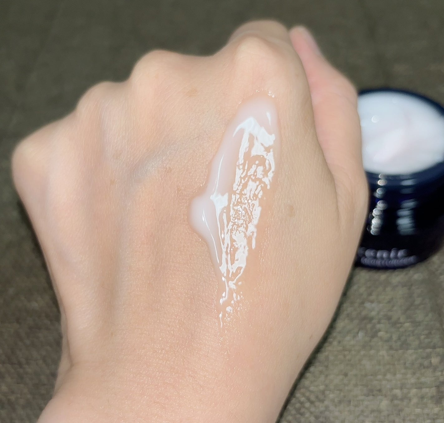 アテニア ミッドナイトモイスチャライザー/アテニア/フェイスクリームを使ったクチコミ(5枚目)