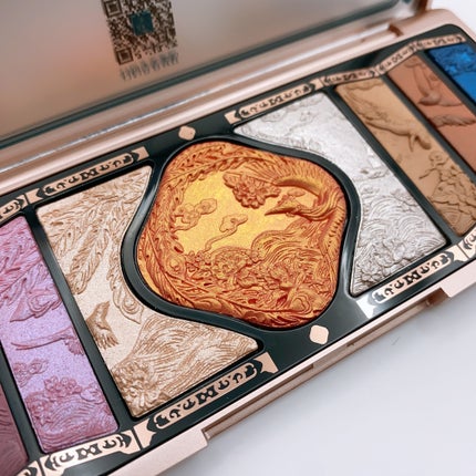 花西子  百鳥朝鳳 アイシャドウパレット