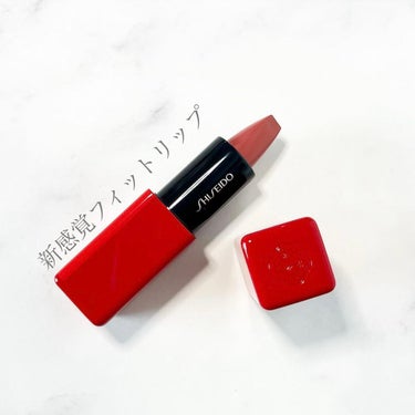 SHISEIDO テクノサテン ジェル リップスティックのクチコミ「先日発売されたばかりのSHISEIDOの新作リップ。
他にはないテクスチャーで一気に虜になりま.....」（1枚目）