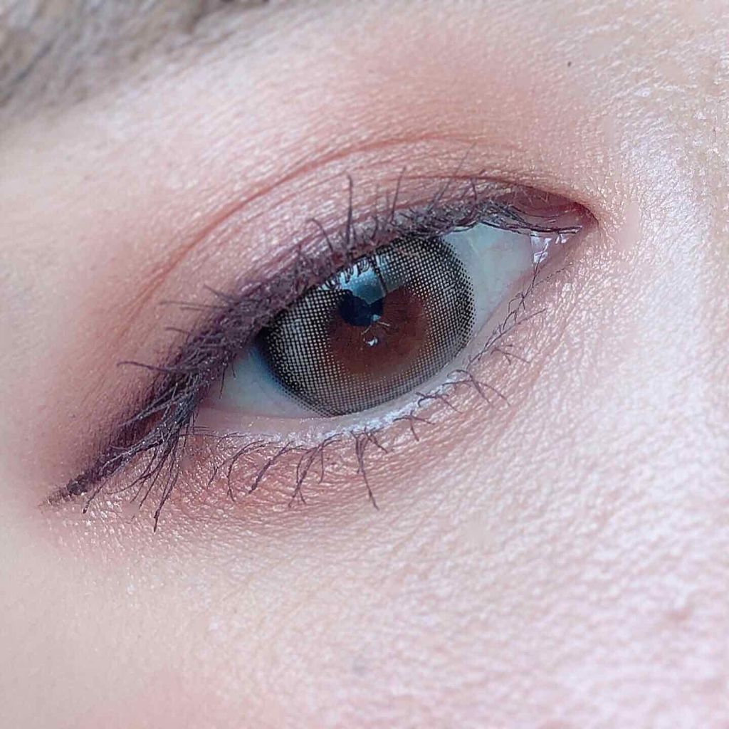 ダイソー×IT GIRL アイシャドウ/DAISO/単色アイシャドウを使ったクチコミ（2枚目）