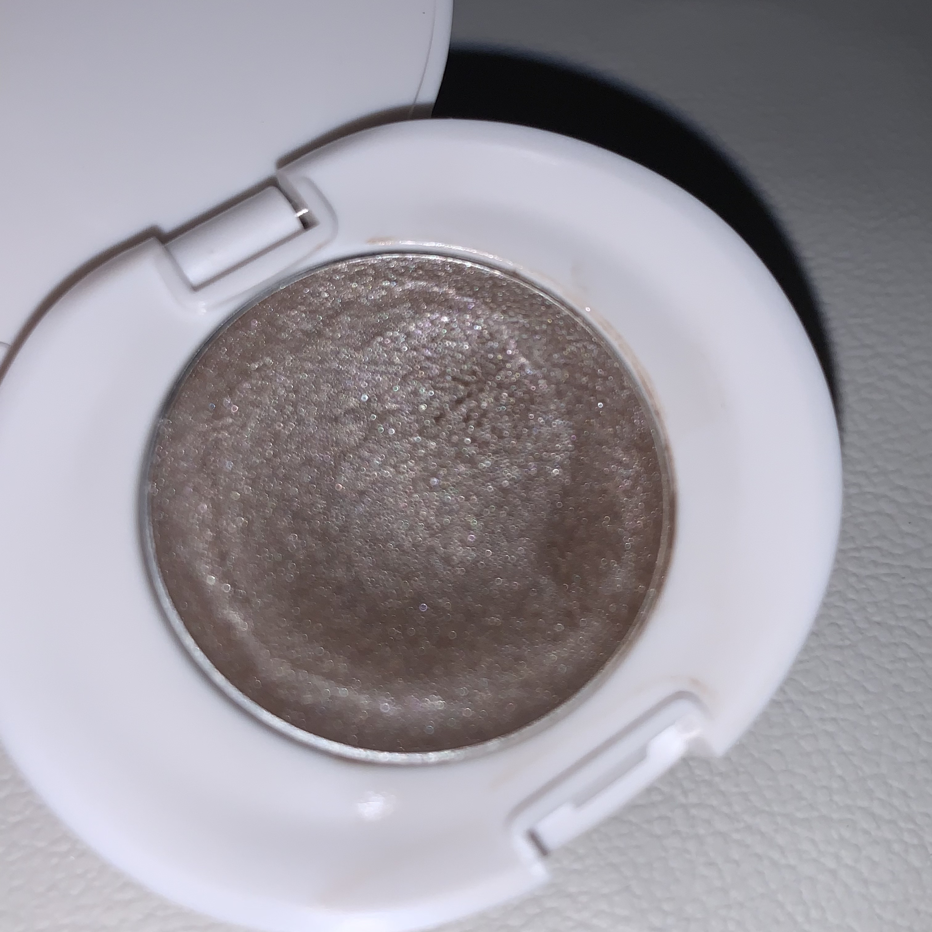 miffy アイシャドウ/ミッフィー メイクアップシリーズ/単色アイシャドウを使ったクチコミ（3枚目）