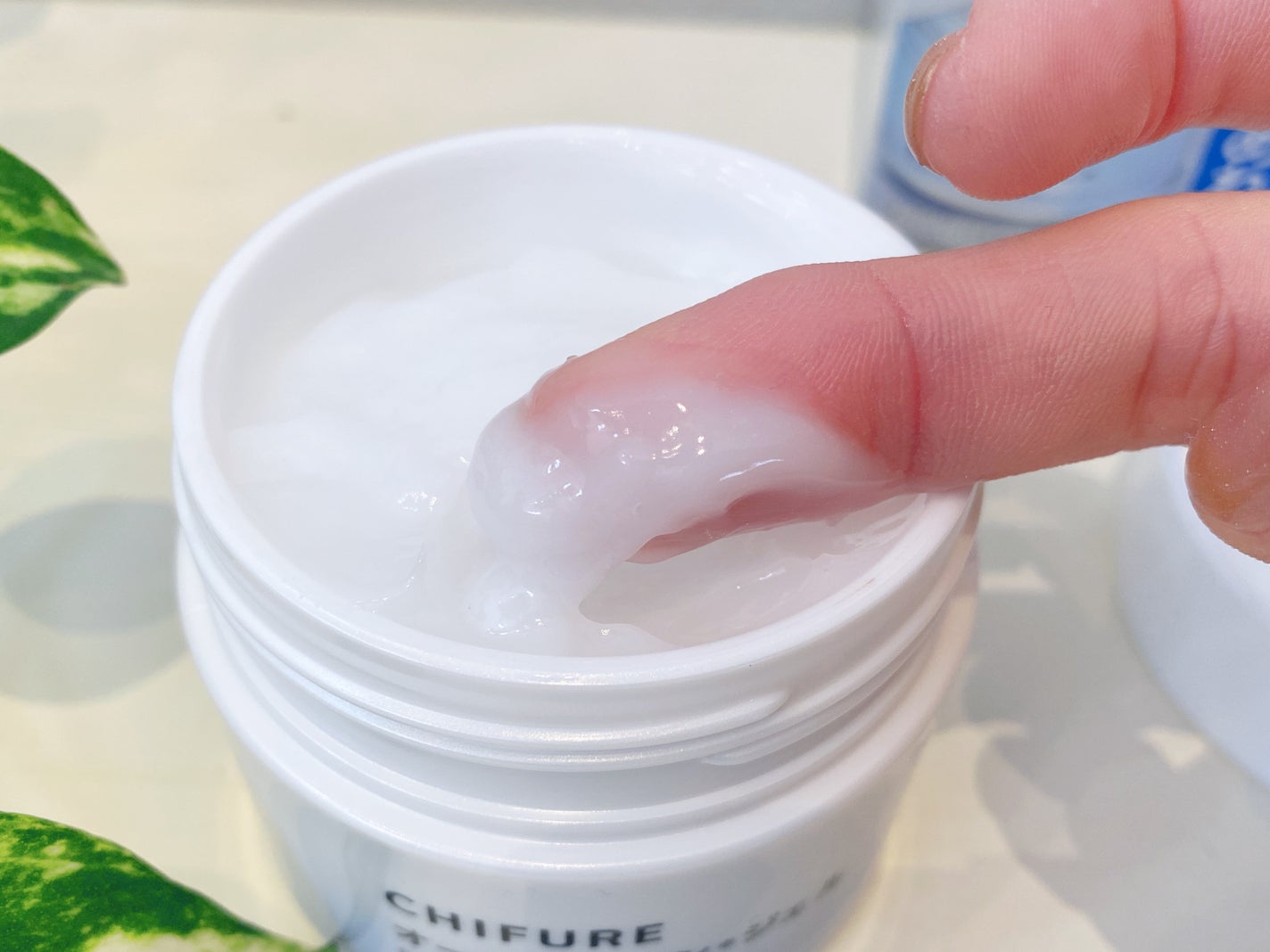 美白 うるおい ジェル/ちふれ/オールインワン化粧品を使ったクチコミ(3枚目)