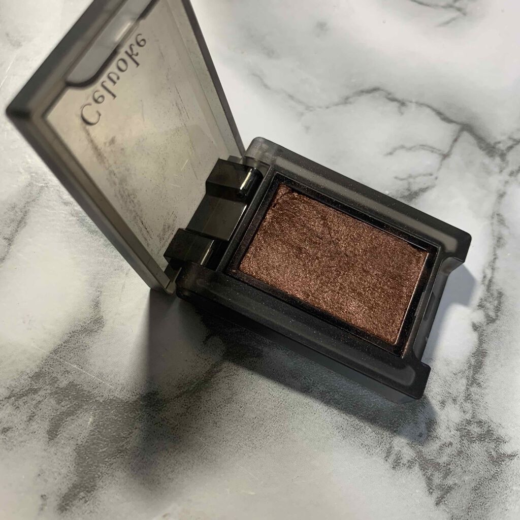 セルヴォーク ヴォランタリー アイズ/Celvoke/単色アイシャドウを使ったクチコミ(2枚目)