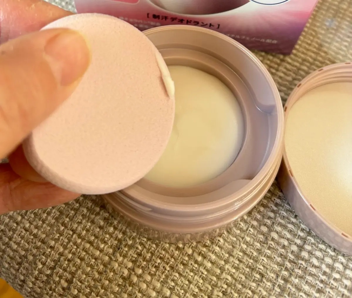 ８x４ デオドラントパテ【医薬部外品】/８ｘ４/デオドラント・制汗剤を使ったクチコミ（1枚目）