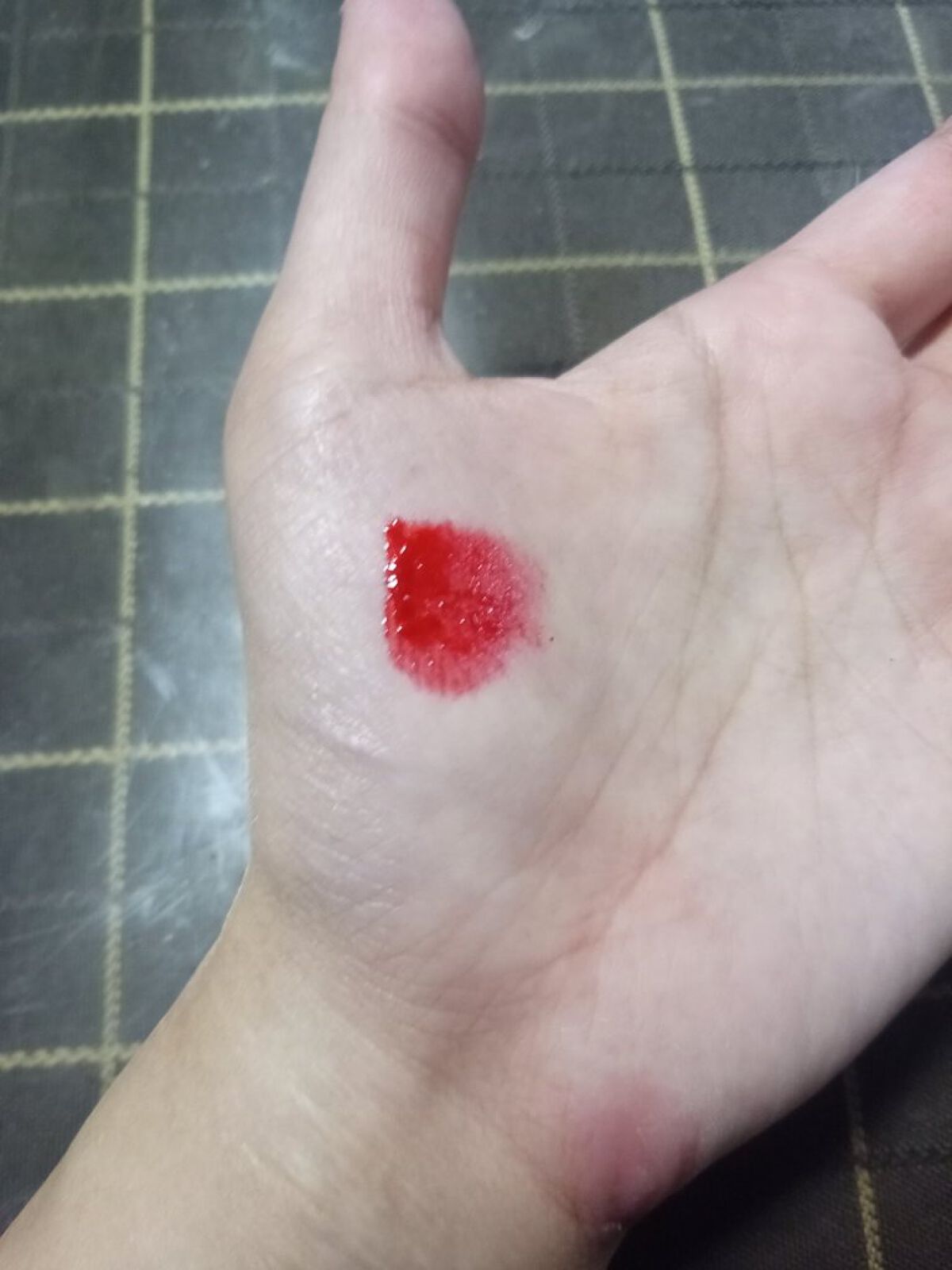 ルージュ ピュールクチュール ヴェルニ No.46 ルージュスフマート/YVES SAINT LAURENT BEAUTE/口紅を使ったクチコミ（3枚目）