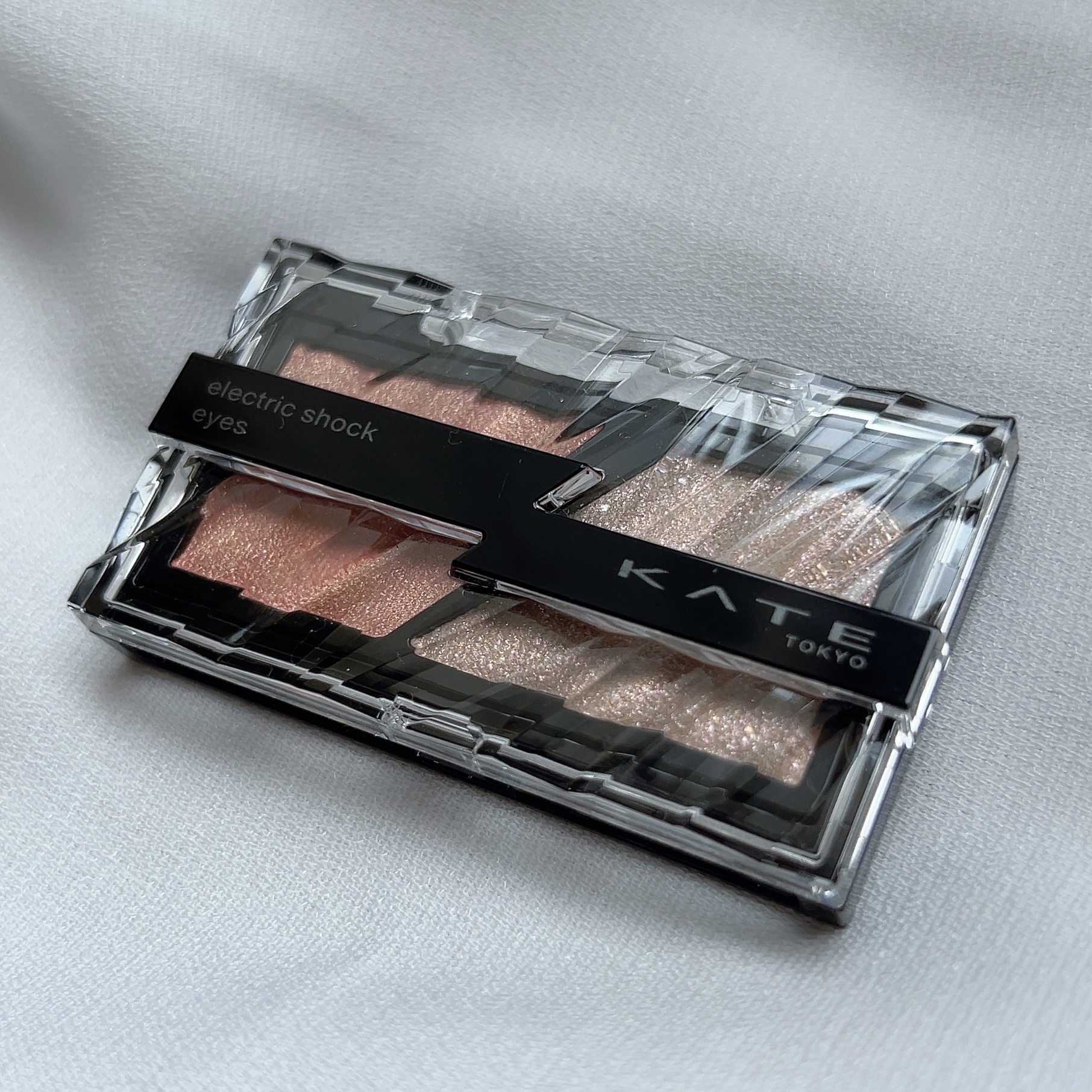 エレクトリックショックアイズ  EX-1 ブルーミングシャワー/KATE/アイシャドウパレットを使ったクチコミ（1枚目）