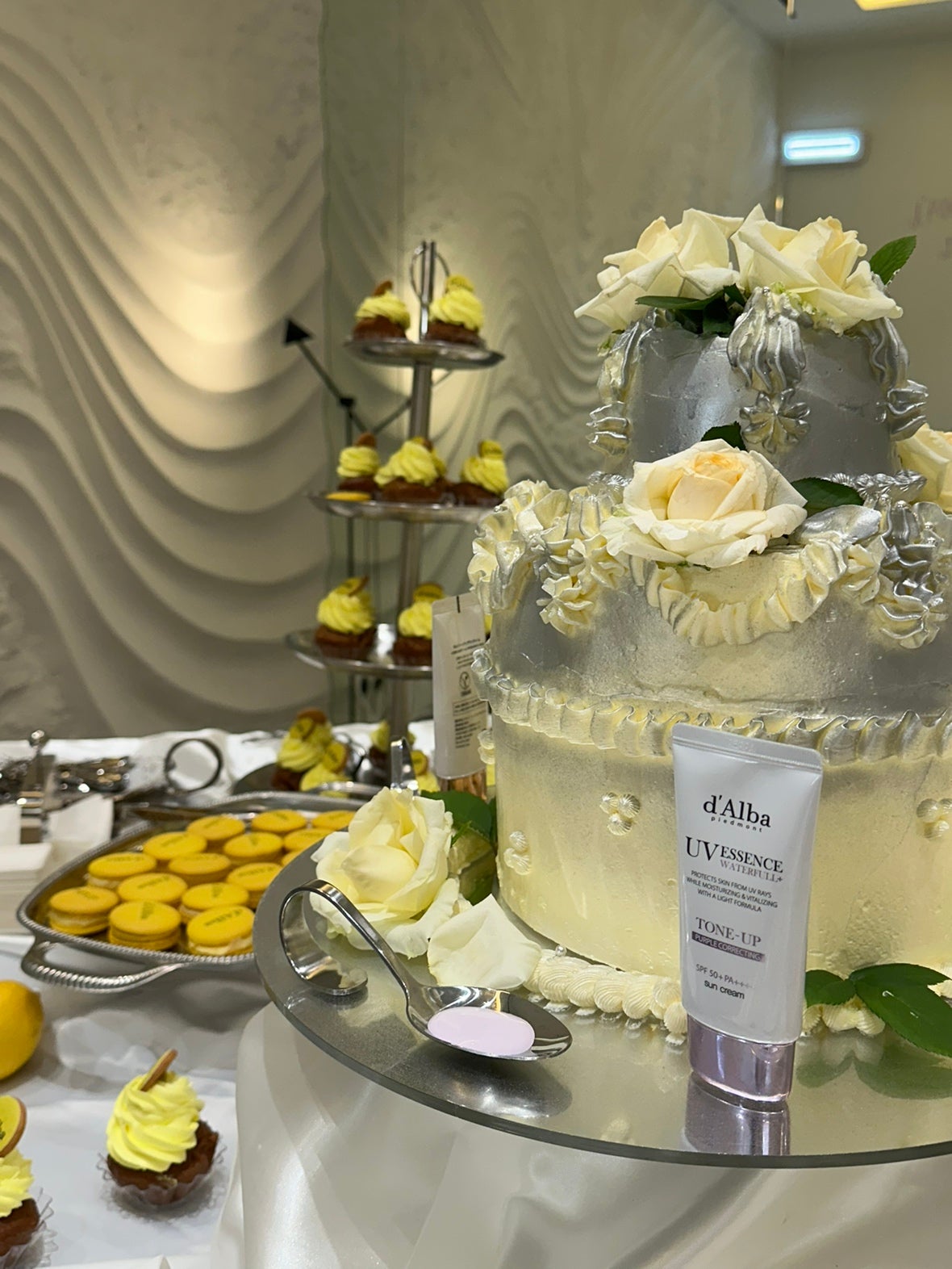 ダルバ ホワイトトリュフファーストスプレーセラム/ダルバ/ミスト状化粧水を使ったクチコミ(1枚目)