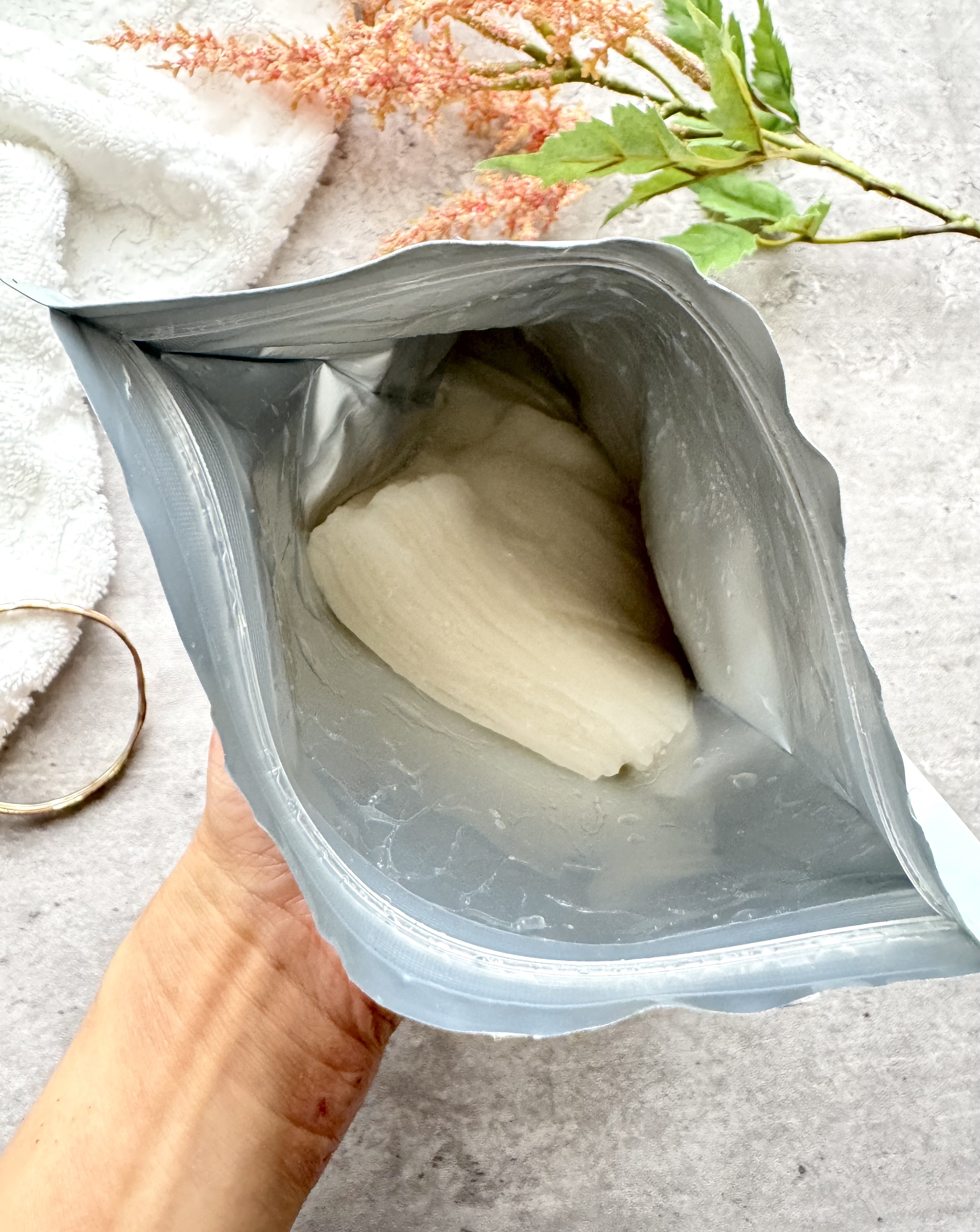 ユーガ ヴィーガン ドクダミシカ マスク/ユーガ/シートマスク・パックを使ったクチコミ（2枚目）