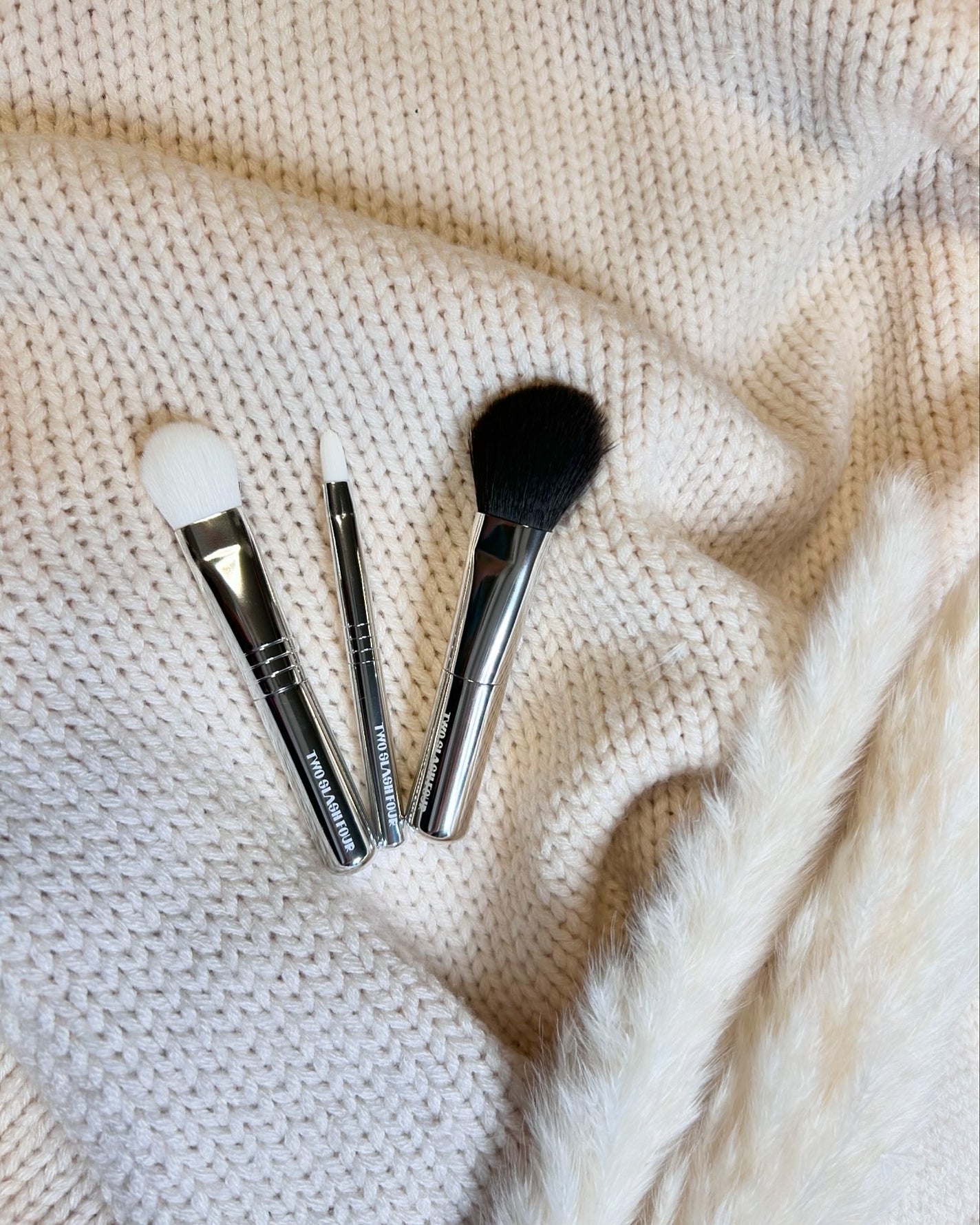 ストロビングフェイスキューブ/TWO SLASH FOUR/ハイライトを使ったクチコミ(8枚目)