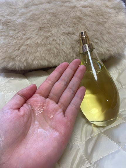 Dior ジャドール ボディ&ヘア オイルのクチコミ「《DIOR ジャドール ボディ&ヘア オイル》
見た目がお洒落すぎるし絶対良い匂いだしどうし.....」(2枚目)